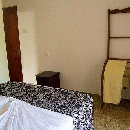 Iduwara Guest Hotell Sigiriya Exteriör bild