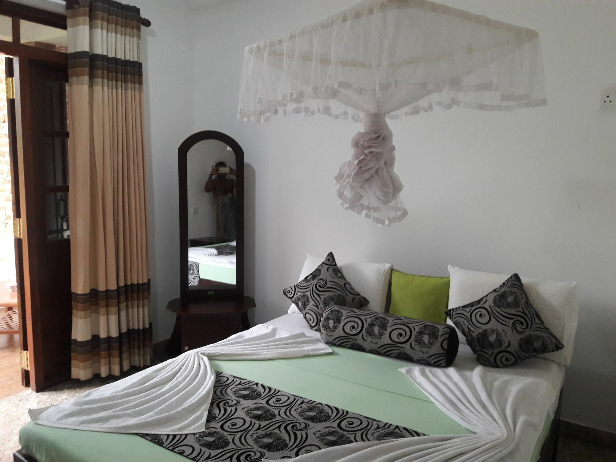 Iduwara Guest Hotell Sigiriya Exteriör bild