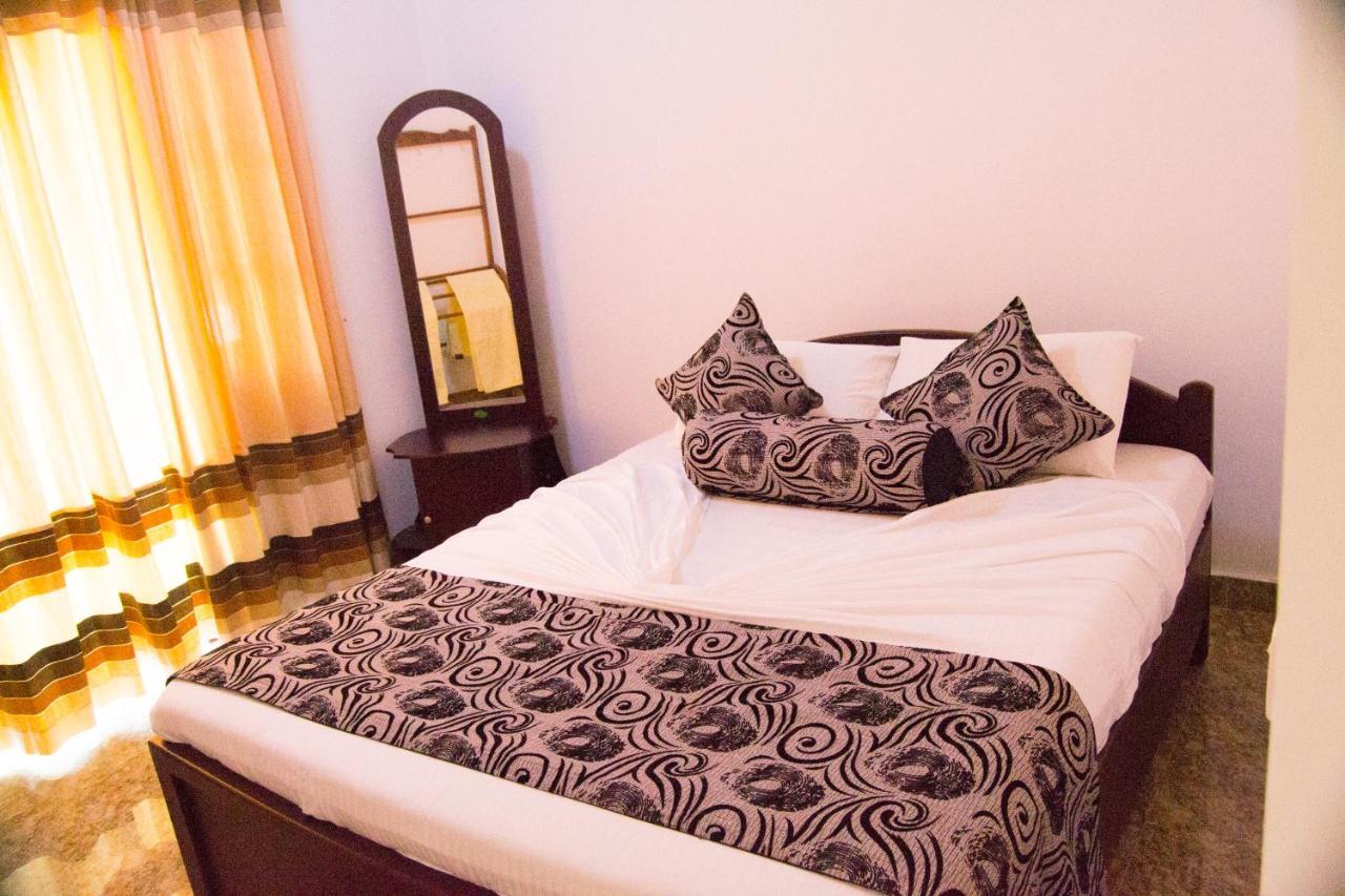 Iduwara Guest Hotell Sigiriya Exteriör bild
