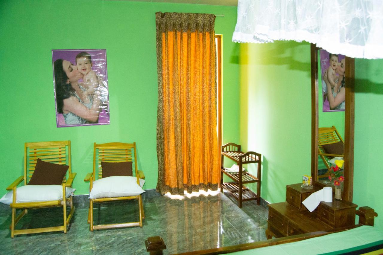 Iduwara Guest Hotell Sigiriya Exteriör bild