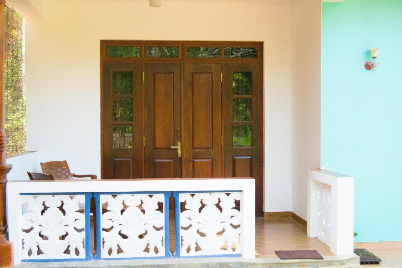 Iduwara Guest Hotell Sigiriya Exteriör bild